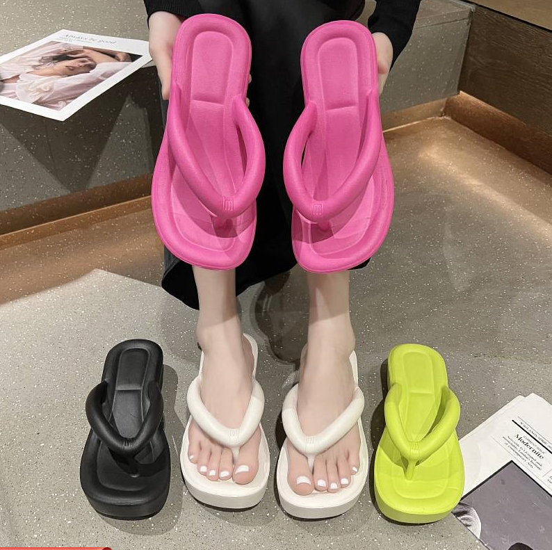 夏外穿女時尚百搭人字拖EVA柔軟輕便坡跟增高防滑拖鞋【活動免運|買一送一|貨到付款】 夏外穿女時尚百搭人字拖EVA柔軟輕便坡跟增高防滑拖鞋【活動免運|買一送一|貨到付款】